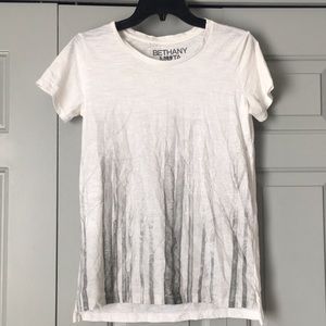 😍5 FOR $10....Tree design white tee